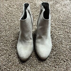 Women's Gray Ankle Boots